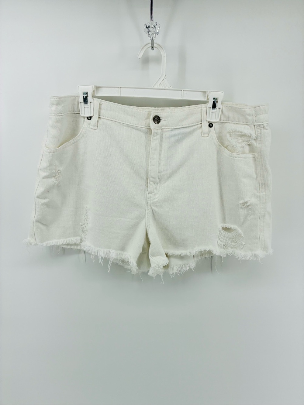 Aerie Women’s Distressed White Denim Shorts
